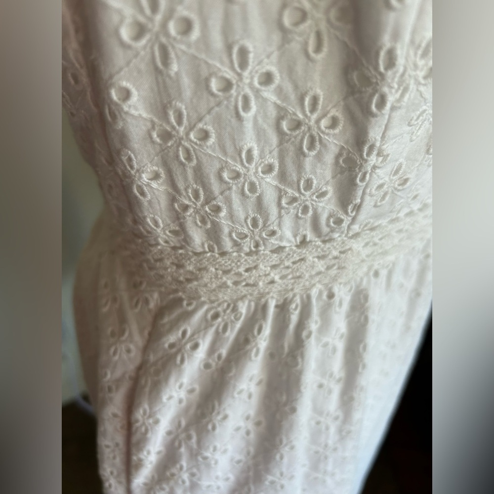 VINEYARD VINES White Lace Midi Dress with Back Cut-Out, Size 2 NWOT - Picture 6 of 12